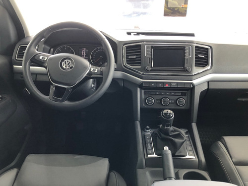 Imagen 7 de 25 de Volkswagen Amarok 2.0 Comfortline 4x2 Aut 2023 Dm