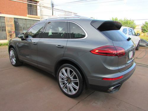 Imagen 4 de 15 de Porsche Cayenne 2016