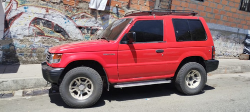 Mitsubishi Montero 2.6 V12