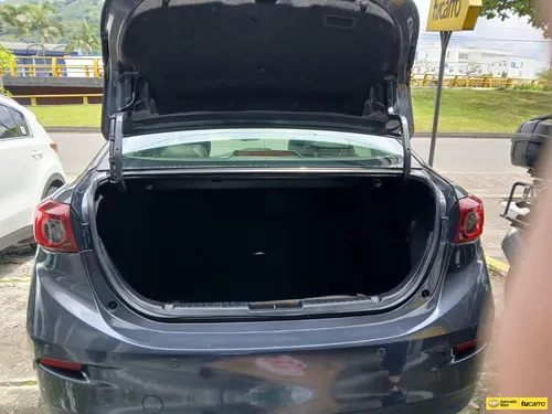Mazda 3 2.0 Touring