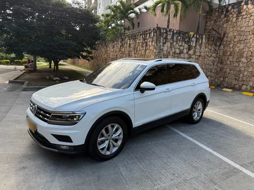 Volkswagen Tiguan Allspace Comfortline 2.0 Tsi 4motion Blindaje 2 plus
