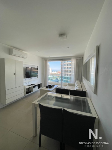 En Venta Apartamento En Torre Sol Y Luna Ii, Unidad De 1 Dormitorio, Punta Del Este. 