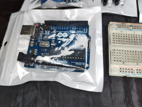Kit De Electrónica Arduino Ideal Para Proyectos (Usado)