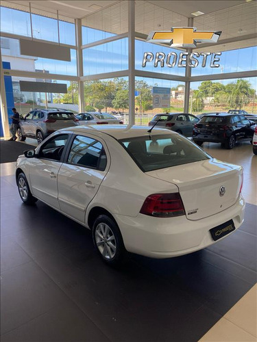 Volkswagen Voyage 1.0 MI 8V FLEX 4P MANUAL