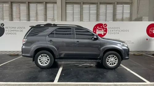 Toyota Fortuner 2.7l 4x2