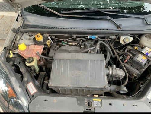 Imagem 10 de 12 de Ford Fiesta 1.6 Mpi Class Hatch 8v Flex 4p Manual