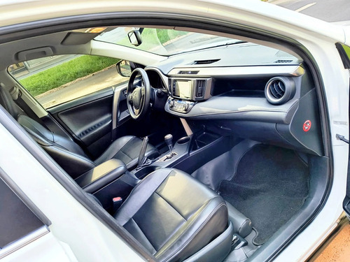 Toyota RAV4 2.0 TOP 4X2 16V GASOLINA 4P CVT