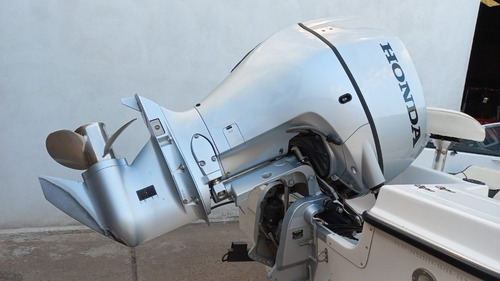 Imagen 6 de 20 de Casco Electra 560 C/ Honda Bf 115hp 4t Full- 2021- Impecable