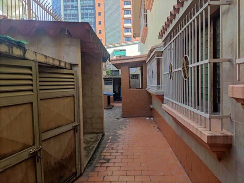 Imagen 21 de 23 de En Alquiler, Casa Comercial En Valencia Urb La Viña. Edo. Carabobo. Yc.