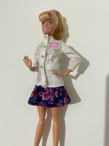 Barbie Outfit Veterinaria