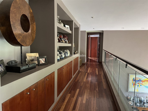 Casa En Arriendo De 4d/5b En Condominio. En Colina