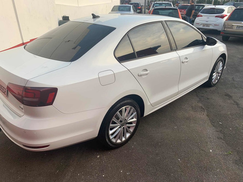 Volkswagen Jetta 1.4 Comfortline Tsi Aut. 2017 Couro 23mkms
