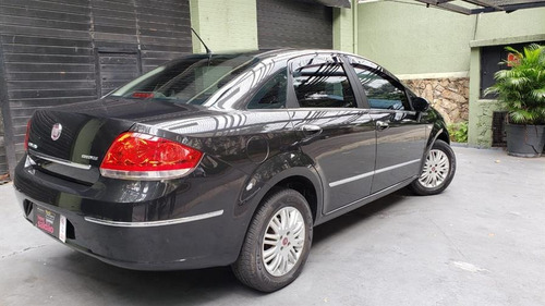 Fiat Linea Essence 1.8 Flex 2013
