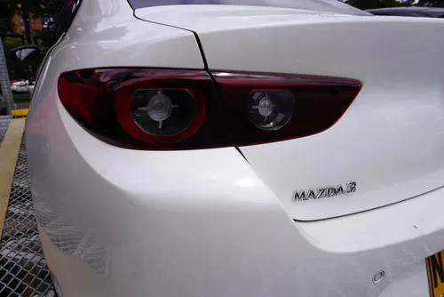 Mazda 3 2.0 Touring At Hibrido Ligero - Mhev