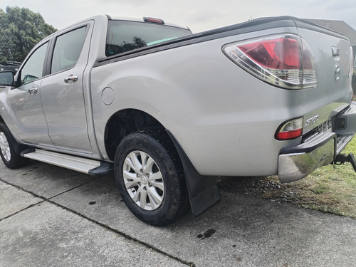 Mazda BT50 D/C 2.2 Sdx 6Mt 4X2 E5