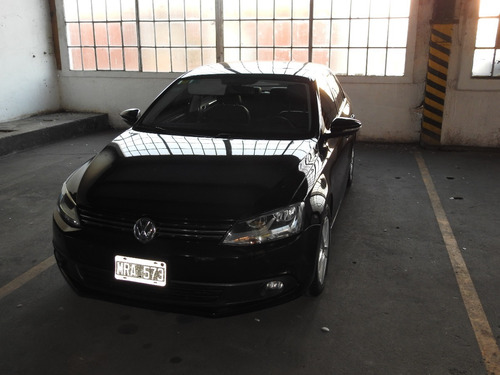 Volkswagen Vento 2.5 Luxury