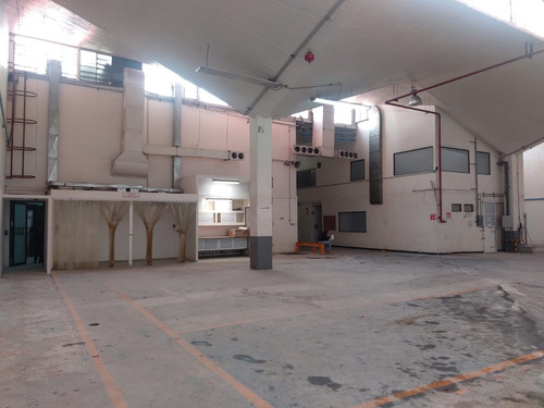 Imagen 4 de 14 de Bodega Con Anden Y Excelentes Oficinas, 2274m2