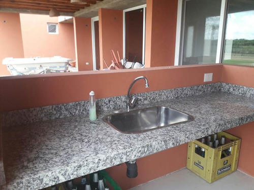 Casa En Venta En Comarcas De Lujan