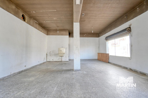 Venta En Block 2 Locales Y 1 Vivienda. Excelente Zona Comercial.