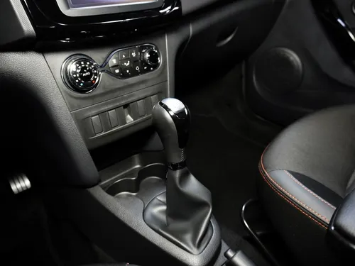 Renault Stepway 1.6 Intense Automática