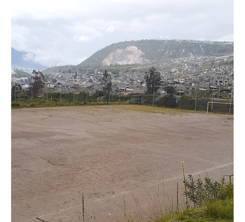 Imagen 22 de 23 de Vendo Casa Independiente Con Opcion A Construir Otros Pisos, Calle Principal, Norte De Quito Carapungo