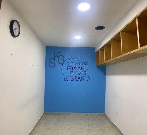 Local En Av. De Las Fuentes, Lomas De Tecamachalco