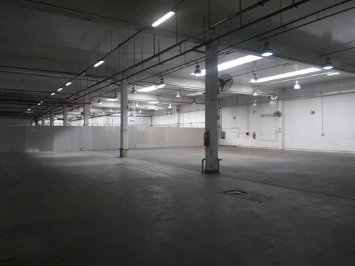 Planta Industrial De 13745 M2 Cub, En Moreno