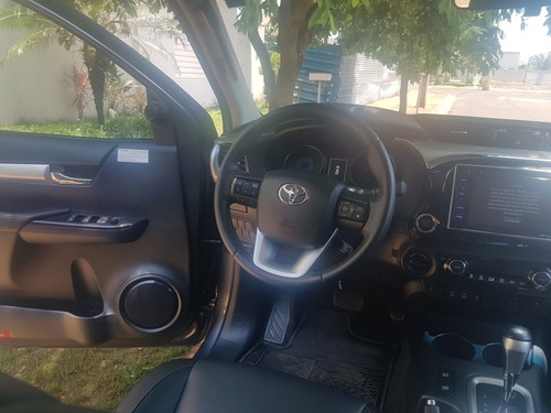 Toyota Hilux 2.8 Tdi Srx Cab. Dupla 4x4 Aut. 4p 2017