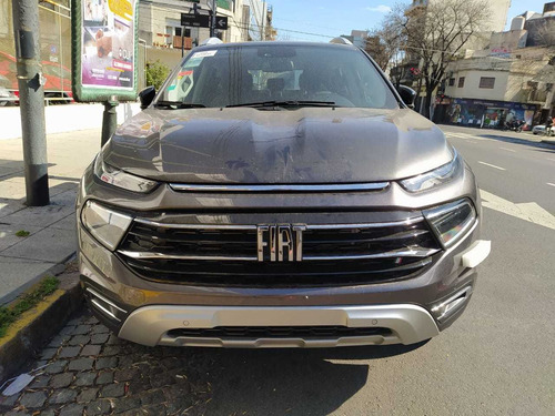 Imagen 4 de 15 de Fiat Nueva Toro 4x4 At9 Volcano Diesel 2.0 0km My22# Marcela