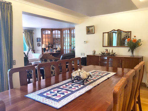 Imagen 9 de 24 de Casa De 7 Dormitorios En Jardín Del Este Vitacura