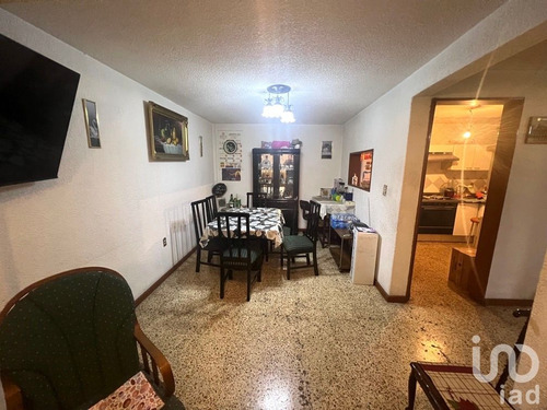 Venta Edificio 3 Ambientes Los Reyes Ixtacala 1ra. Sección