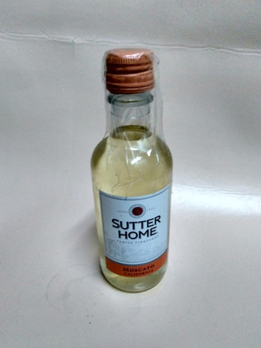 Mundo Vintage: Botellita Licor  Sutter  Moscato 2 Lc13br