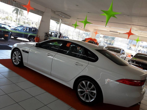 Jaguar Xf 2.0 R-sport Turbocharged Gasolina 4p Automático