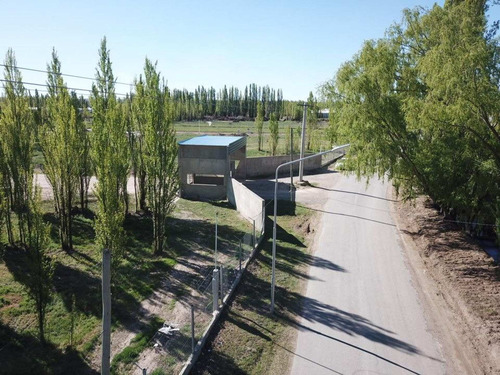 Remax Vende Terreno En Barrio Finca Costa Serena