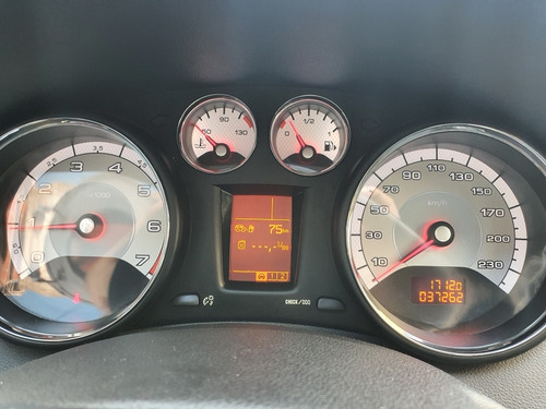 Imagen 12 de 13 de Peugeot 308 2018 1.6 Allure