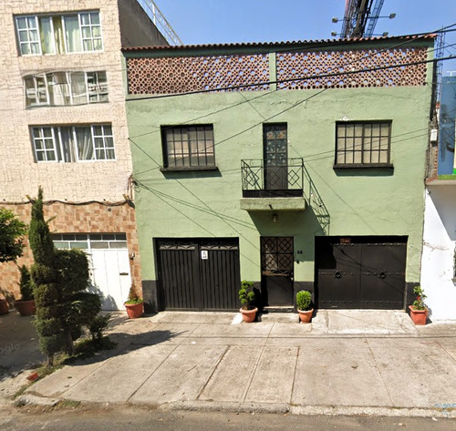 Sr-casa En Benito Juarez De Cuatro Habitaciones De Remate Bancario!!