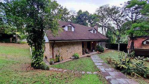 Casa Sobrado Com Jardim Grande E Garagem Com Edícula (valor Negociável), Na Serra Da Cantareira