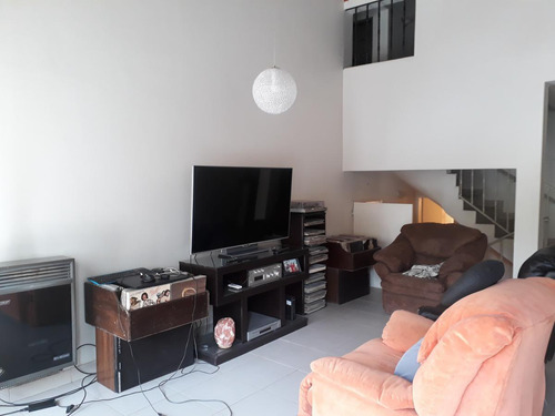 Casa Nivel Gerencial, Barrio Capellán, Cipolletti