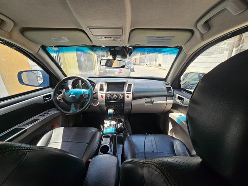 Mitsubishi Pajero 3.2 Hpe Aut. 5p