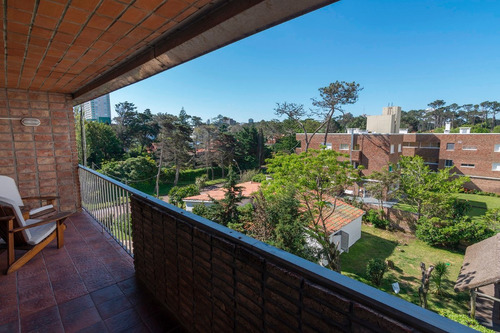 Imagen 9 de 14 de Alquiler Apartamento Rambla Y Parada 15 De Playa Mansa