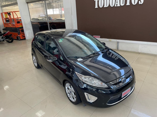 Ford Fiesta Kinetic Desing Titanium Año 2012 Color Negro