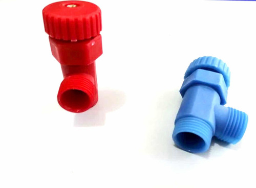 Llave Angular Plástica