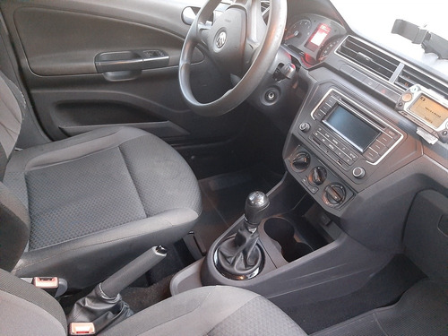 Imagem 5 de 7 de Volkswagen Voyage 2019 1.0 12v Total Flex 4p