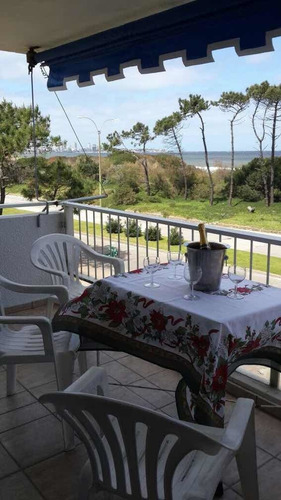 Imagen 1 de 14 de Departamento Frente Al Mar Con Vista Al Mar Desde Todos Los
