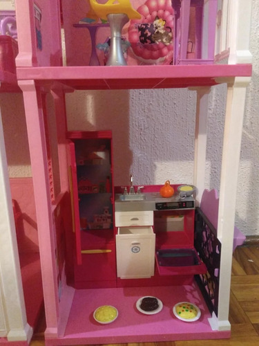 Barbie Malibu Dreamhouse (Usado)