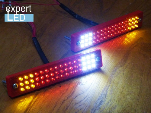Imagen 3 de 9 de Faros Led Trailers 12v Con Luz De Retroceso Sumergibles R