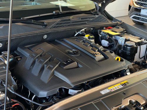 Imagen 9 de 20 de Volkswagen Amarok 3.0 V6 Highline LG 4