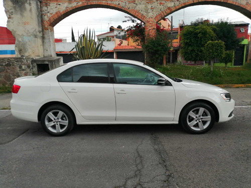 Imagen 2 de 15 de Volkswagen Jetta 2013 2.5 Style 5vel Mt