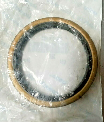 Komatsu 3eb-22-21160a Oil Seal Forklift Ccd