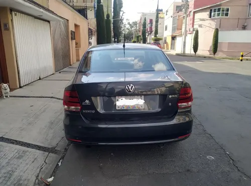Volkswagen Vento 1.6 Starline At